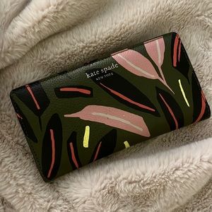 Kate spade banana leaf print wallet
